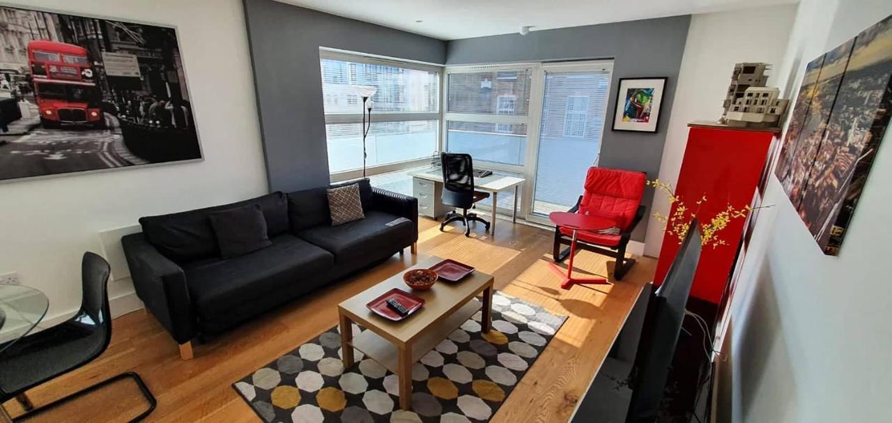 Bright & Spacious Double Bedroom With Ensuite And Concierge! Paid Parking Available Londra Exterior foto